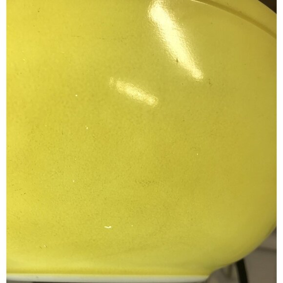 Pyrex 4Qt  Yellow Nesting Mixing Bowl #404 Vintage Clean - Picture 8 of 9